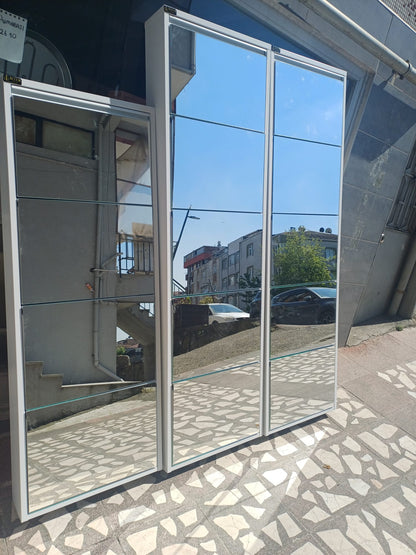 Şık Aynalı Metal Ayakkabılık - Dar Alanlar İçin Pratik ve Estetik Çözüm